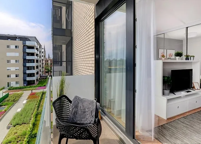 Tidewater Pearl Budapest